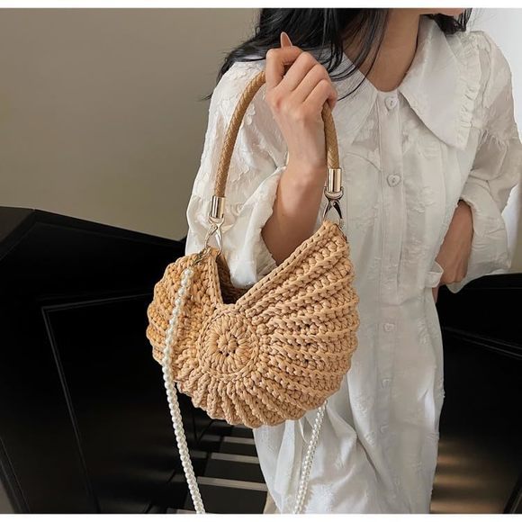 Handwoven Fashion Seashell Bag Stylish & Unique Boho Clutch With Pearl Strap :O - Picture 2 of 8